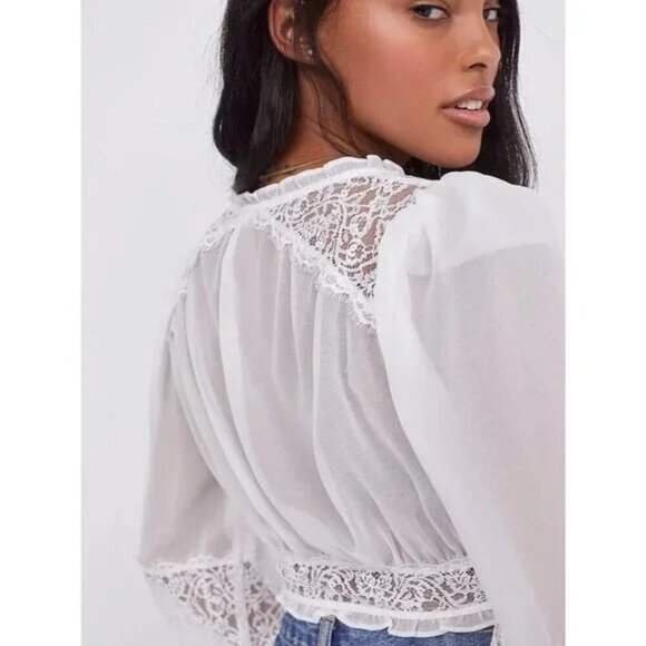 For Love and  Lemons 🍋 Freya White Lace   Trim Crop Top. Size XS. - Picture 3 of 13